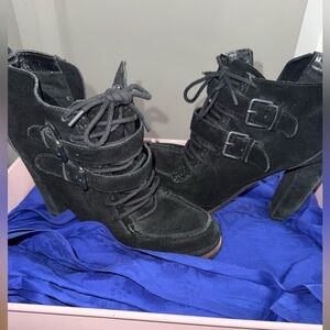 DV by Dolce Vita Black Suede Lace Up Block Heel Booties Size 8